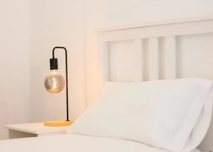 Casa Del Siglo Xx Reformada En La Laguna (Tenerife)